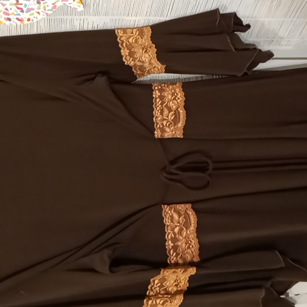 Retro Top - Picture 3 of 3